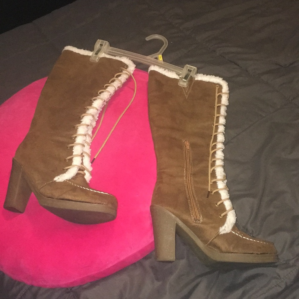 Faux fur suede brown boots